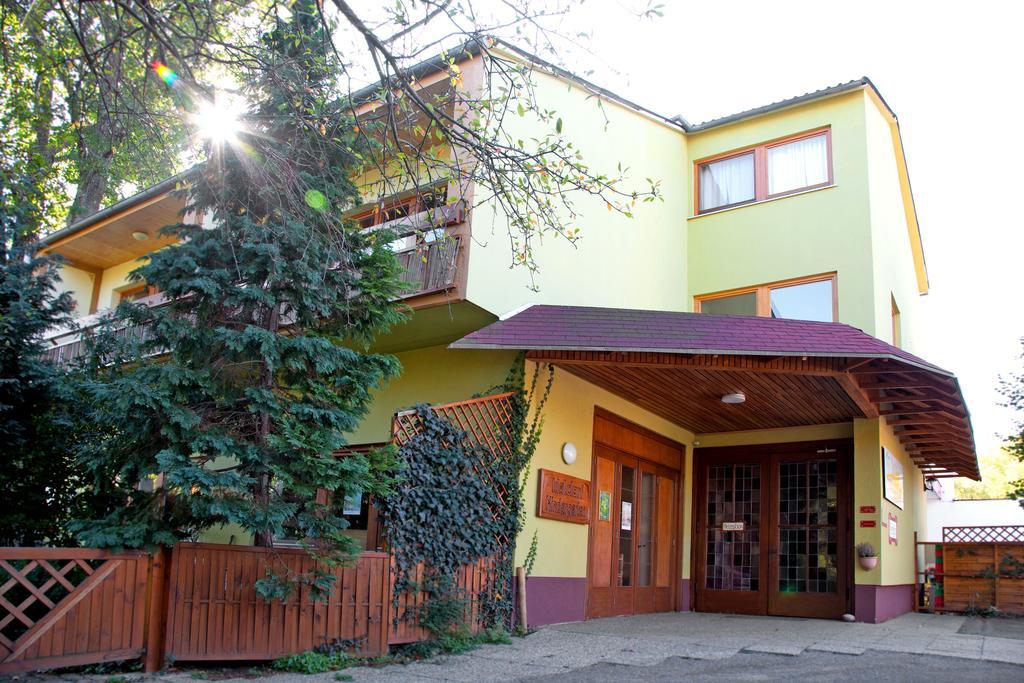 Appartementhaus Witzmann Bad Voeslau Ngoại thất bức ảnh